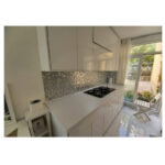 دیوارپوش مدل تایل بین کابینتی پشت چسبدار کد 5001s بسته 11 عددی