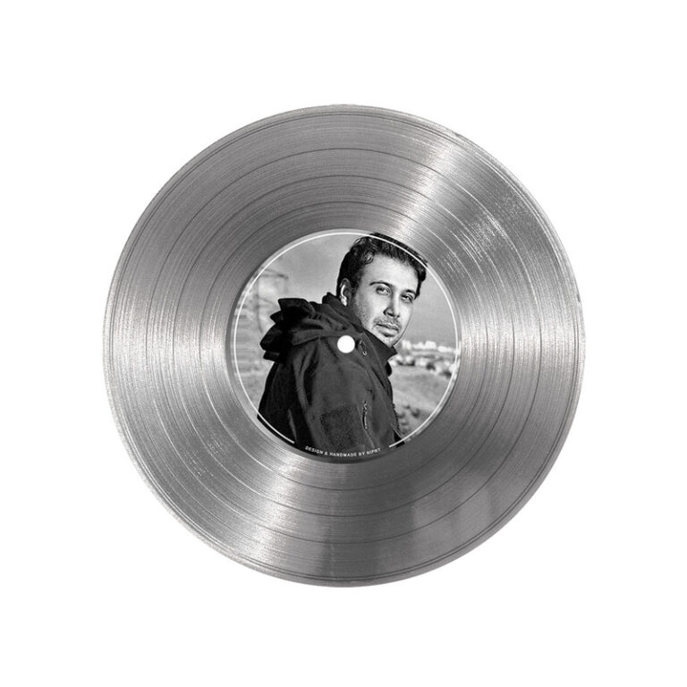 تابلو نیپ آرت طرح دیسک گرامافون مدل 9155 فریم نقره ای