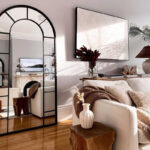 آینه مدل قدی فلزی طرح تاج پایه دار F-180