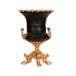 گلدان دکوری مدل بلوری پایه برنزی