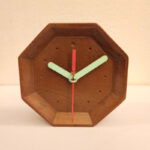 ساعت رومیزی مدل هشت ضلعی