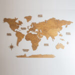 دیوارکوب مدل چوبی طرح نقشه جهان