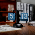 ساعت رومیزی ورقه‌ای مدل رنگی کد TN-113