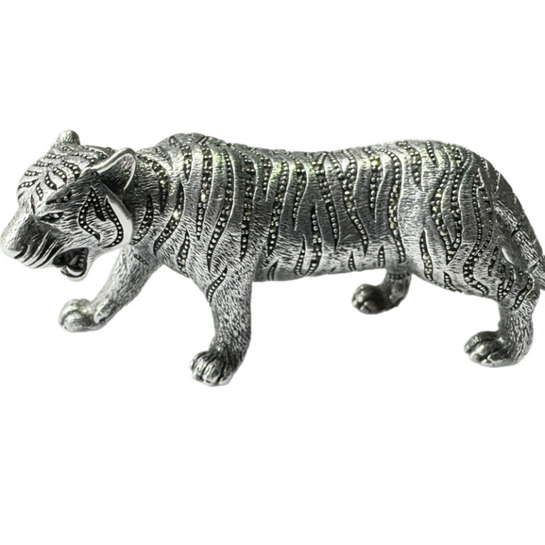 مجسمه مدل ببر سیاه قلم