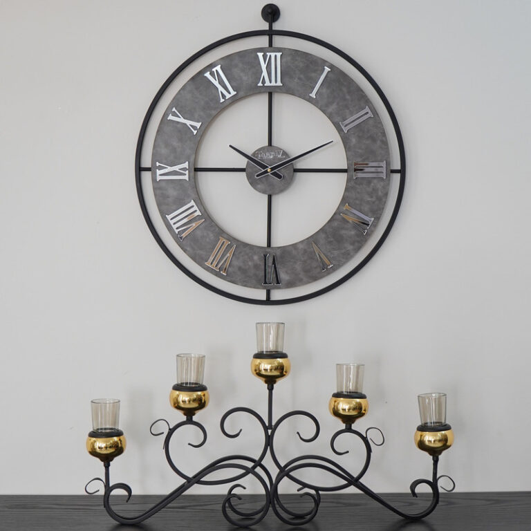 ساعت دیواری مدل فازی چرمی کد ۱۵۰۱S