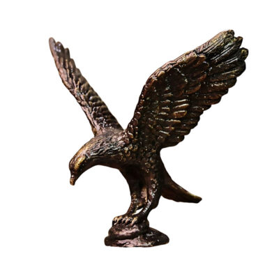 مجسمه مدل عقاب شکارچی