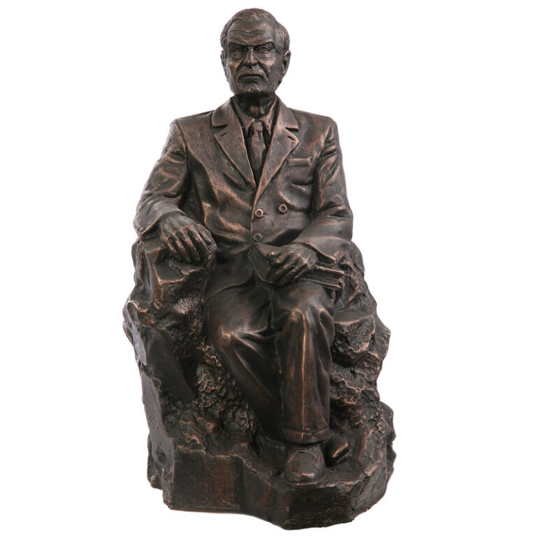 مجسمه تندیس و پیکره شهریار مدل تندیس استاد شهریار کد M190